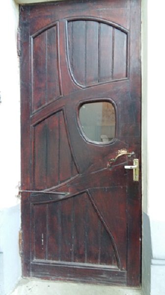 Дверь черного хода особняка Рябушинских