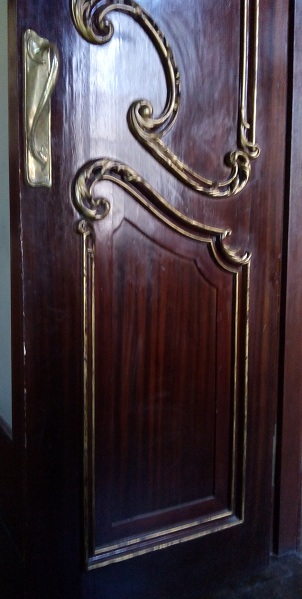 Двери в рокайльный зал особняка Смирнова