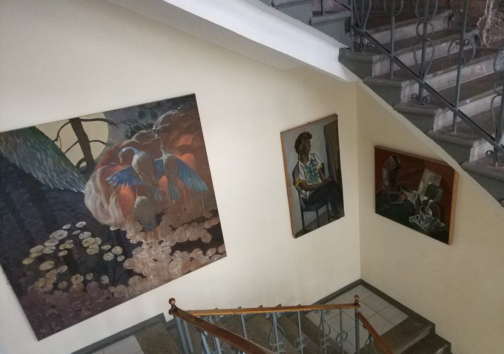 Центральная лестница Строгановского училища
